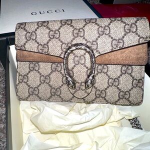 Gucci- DIONYSUS GG SUPREME SUPER MINI BAG